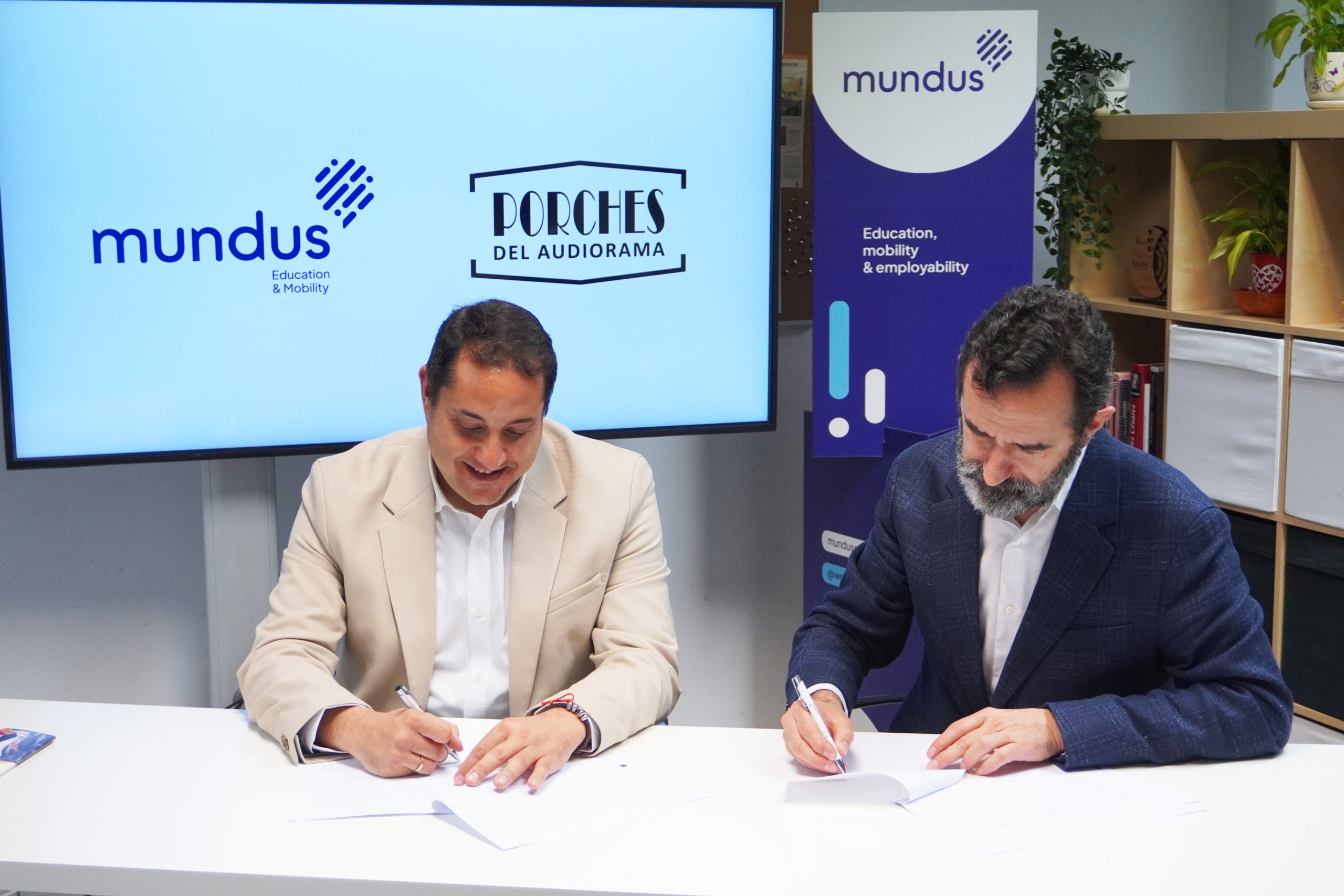 Los Porches del Audiorama refuerza su compromiso con los jóvenes con un nuevo acuerdo con la organización Mundus